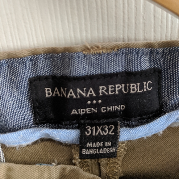 Lightly used banana republic chinos - Picture 2 of 5
